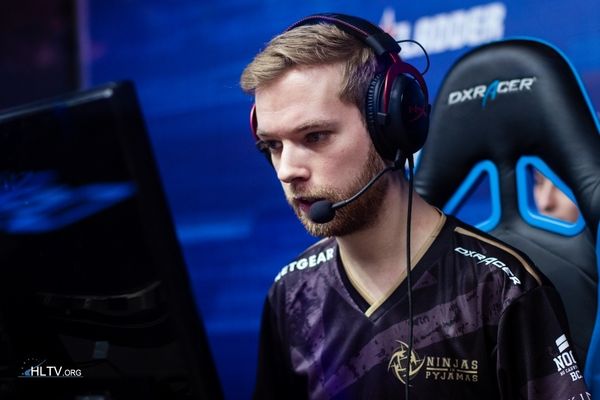 XIZT