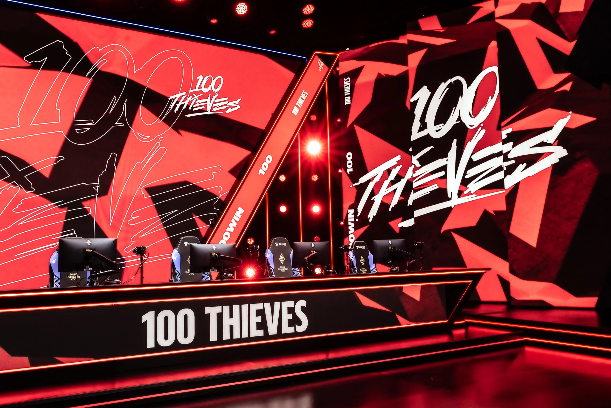 100 Thieves